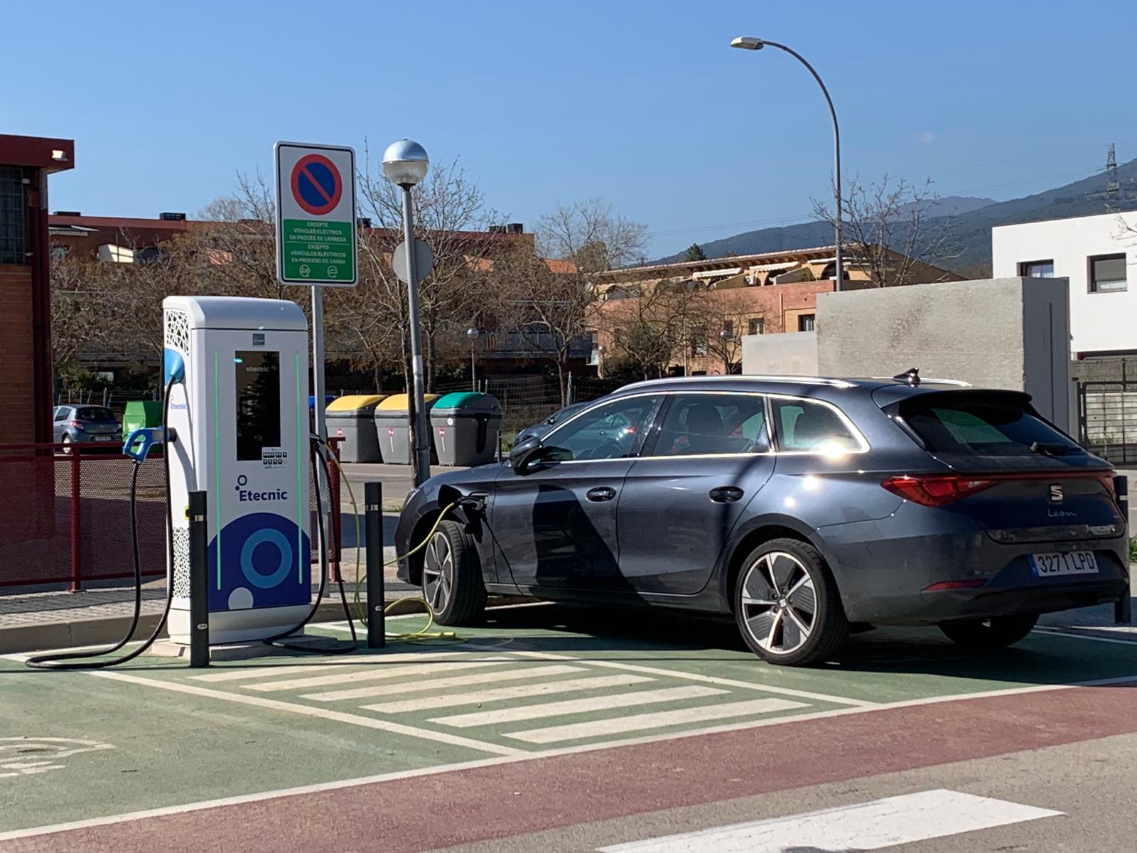 Imatge pels mitjans: Nou reglament del servei de recàrrega de vehicles elèctrics de Sant Celoni